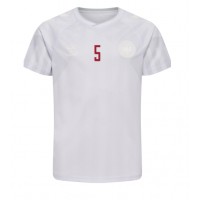 Pánský Fotbalový dres Dánsko Joakim Maehle #5 MS 2022 Venkovní Krátký Rukáv